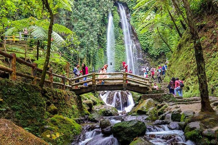Wisata Tawangmangu — Curug Jumog, Kemuning & Bukit Bintang