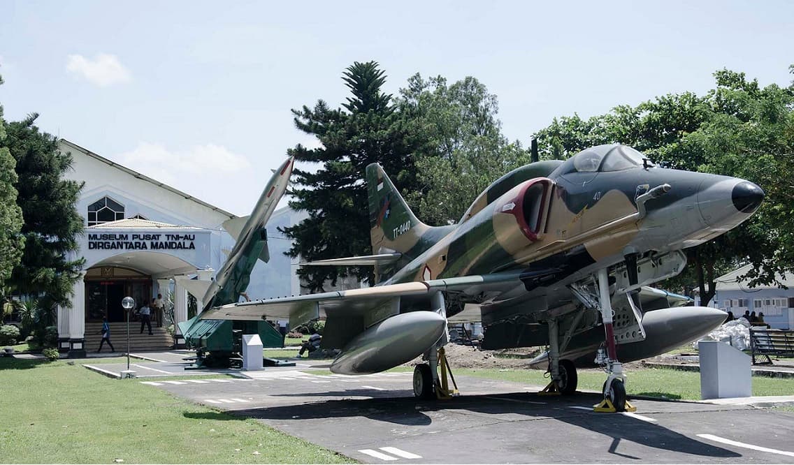 Wisata Jogja — Museum Dirgantara & Ibarbo Park